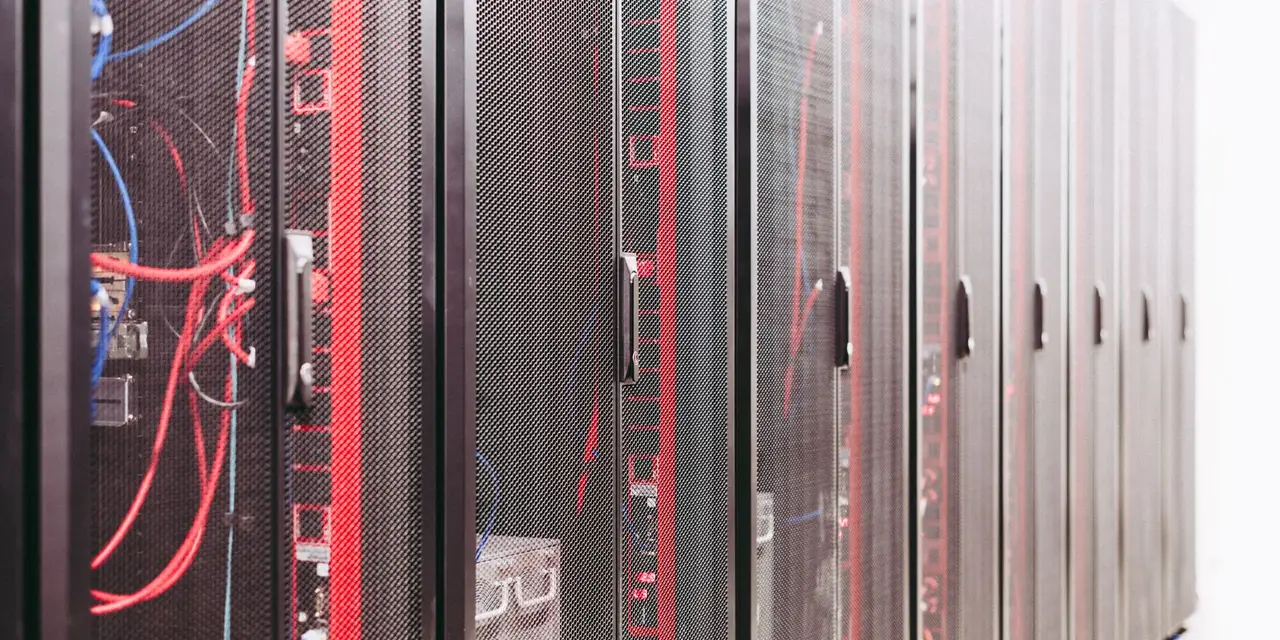 Hosting-Vergleich: Webhosting, Cloud und Dedicated Server